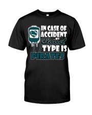 PIRATES Classic T-Shirt front