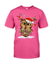 owl merry christmas style Classic T-Shirt tile
