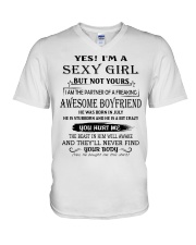BOYFRIEND 7 V-Neck T-Shirt tile