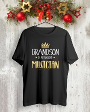 TSHIRT FOR MUSICIAN - MUSIC TEACHER - ORCHESTRA Classic T-Shirt lifestyle-holiday-crewneck-front-2