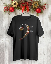 TSHIRT FOR MUSICIAN - MUSIC TEACHER - ORCHESTRA Classic T-Shirt lifestyle-holiday-crewneck-front-2