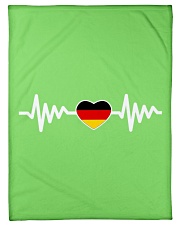 GERMANY HEARTBEAT Fleece Blanket tile